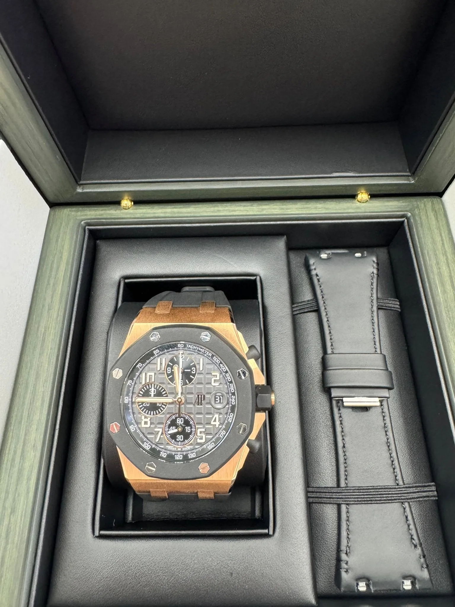 Audemars Piguet Royal Oak Offshore Chronograph SELFWINDING - Ref. 26238OK.OO.A002CA.01