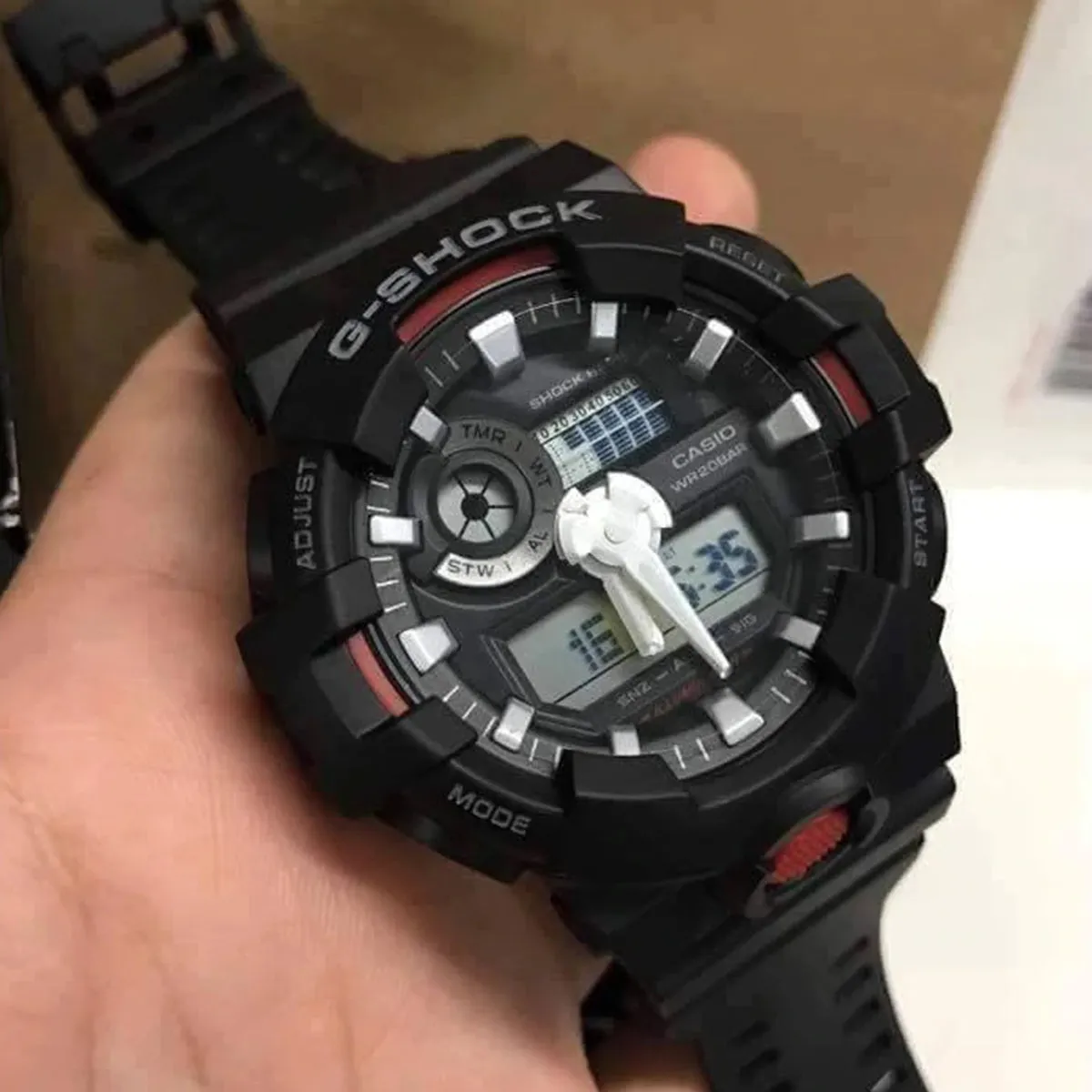 Casio - G-Shock - GA-700-1ADR