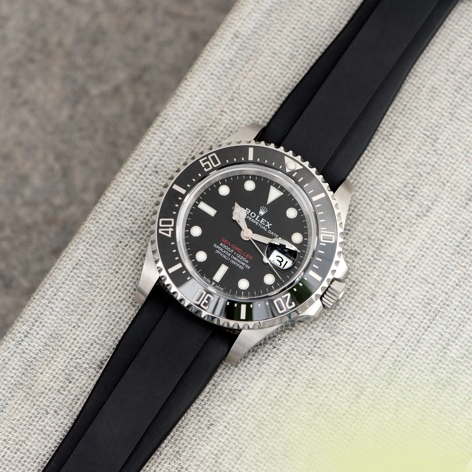 Everest Curved End Black Rubber Strap - ONLY For Modern Rolex With Deployant Clasp