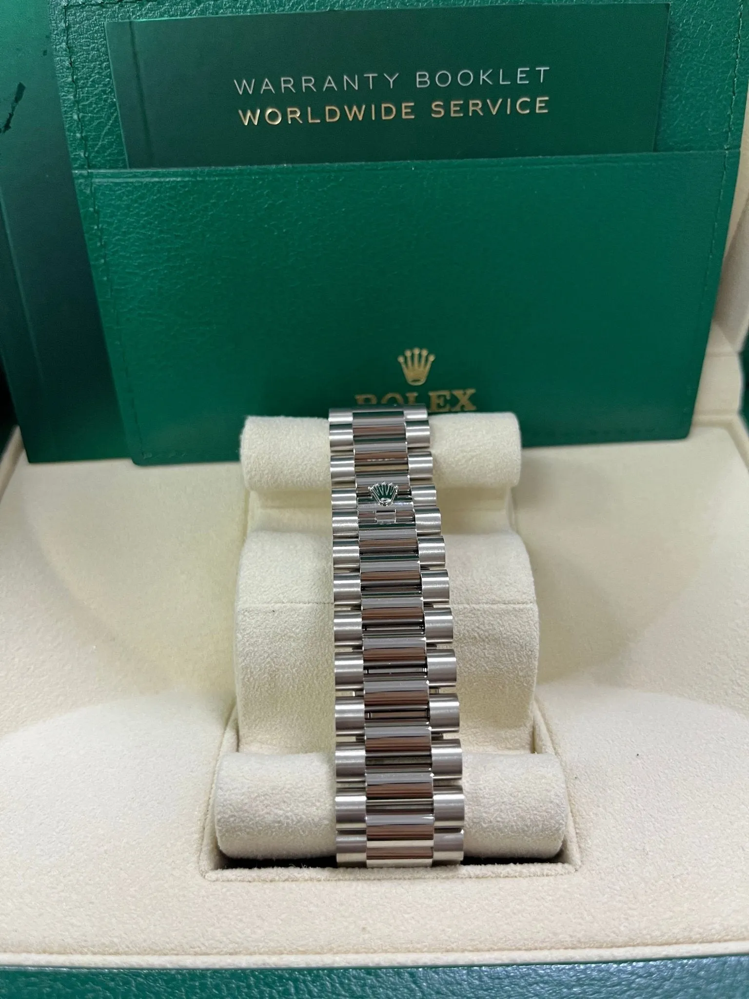 Rolex Day-Date 40 White Gold Mother of Pearl Diamond Dial 228239